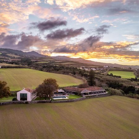 Sensi Azores Nature And Spa Ginetes Екстериор снимка The Old School House, Llanfairpwll, North Wales